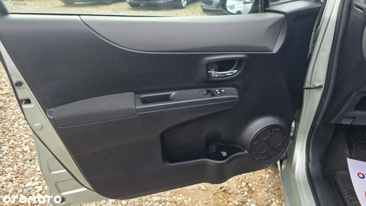 Toyota Yaris - 11