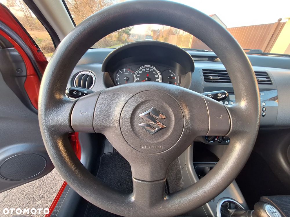 Suzuki Swift 1.3 Club dance - 22