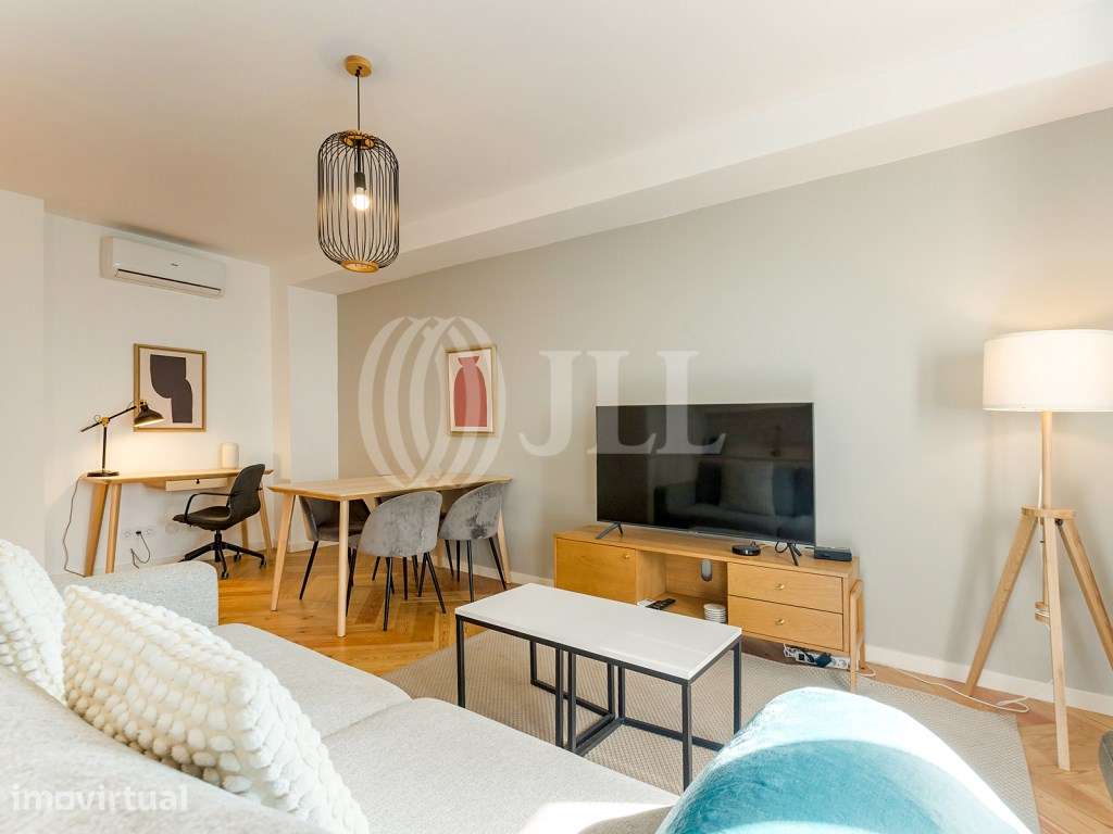 Apartamento T2 com estacionamento, na Lapa, Lisboa - Grande imagem: 3/23