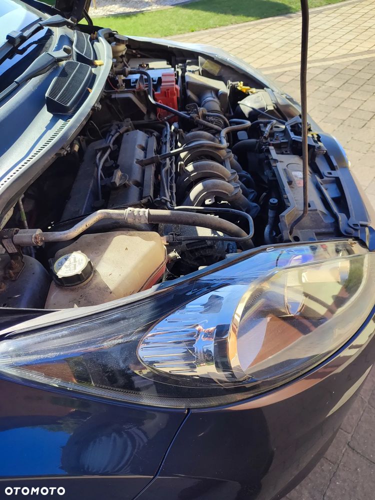 Ford Fiesta 1.25 Ghia - 16