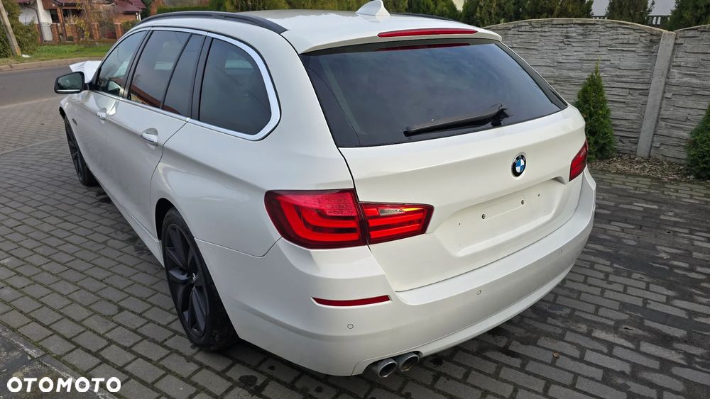 BMW Seria 5 525d - 18