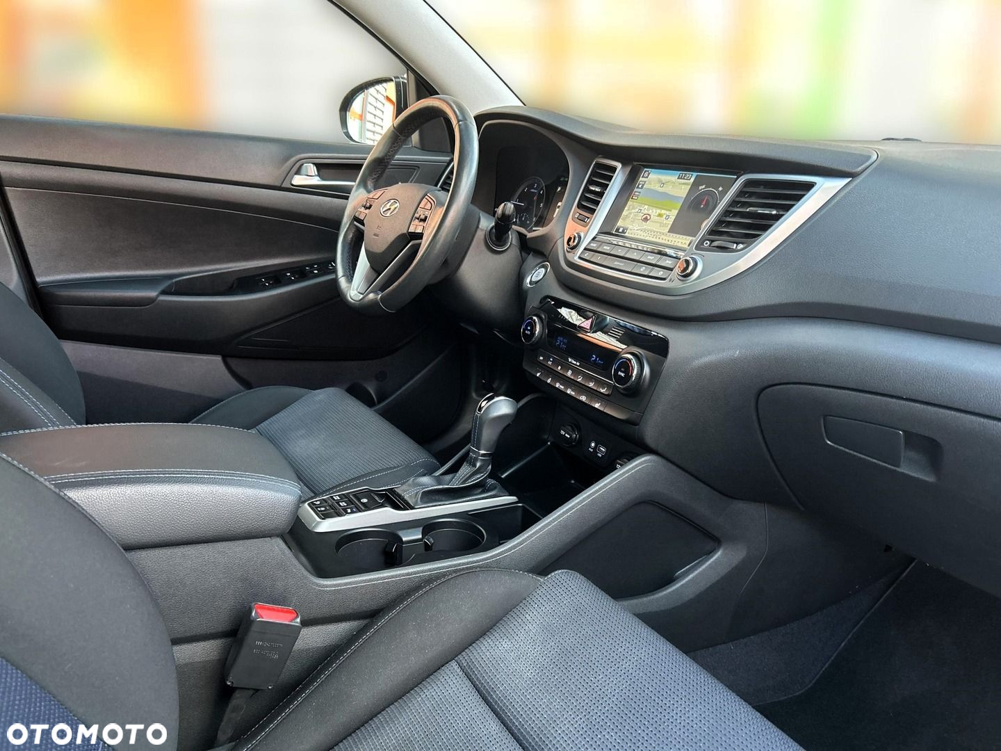 Hyundai Tucson 1.7 CRDI BlueDrive Premium 2WD DCT - 11