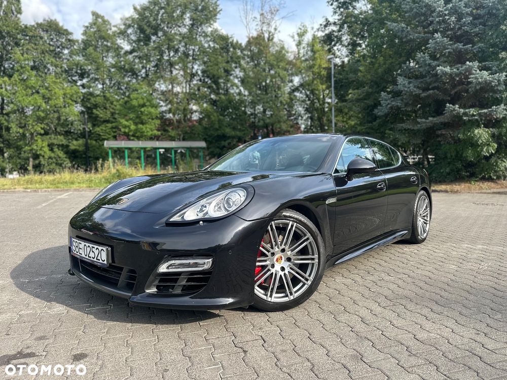Porsche Panamera 4S - 1