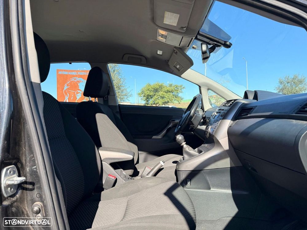 Toyota Verso 2.0 D-4D Energy i-Motion - 9