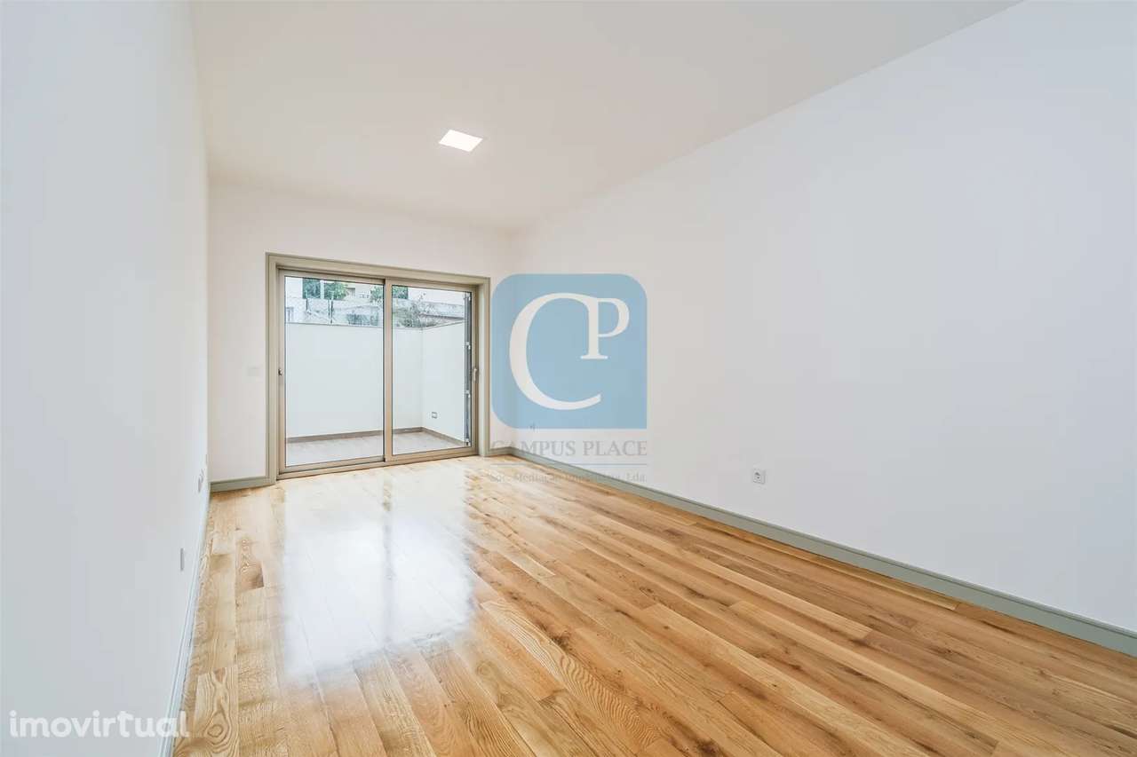 Moradia Geminada V3+2 ao Hospital São João, Paranhos, Porto - Grande imagem: 2/32