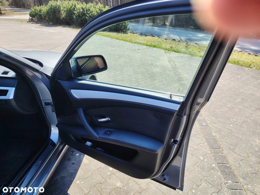 BMW Seria 5 530d - 11
