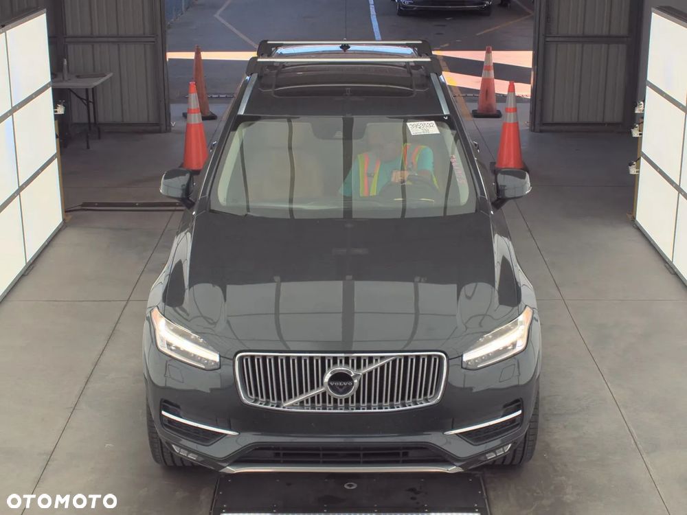Volvo XC 90 - 14