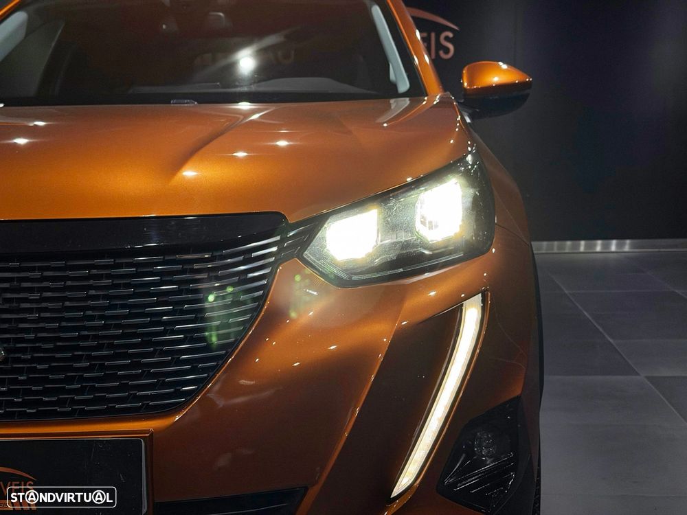 Peugeot 2008 1.5 BlueHDi Allure EAT8 - 11