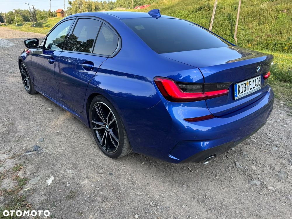 BMW Seria 3 320d Edition M Sport Shadow - 11
