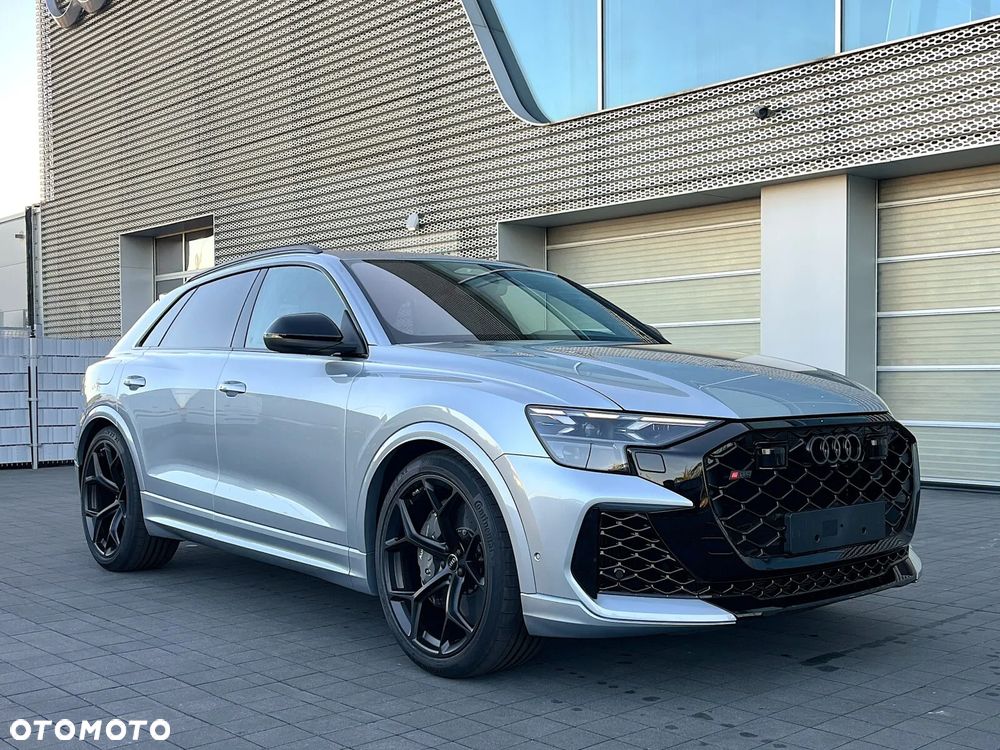 Audi RS Q8 - 2