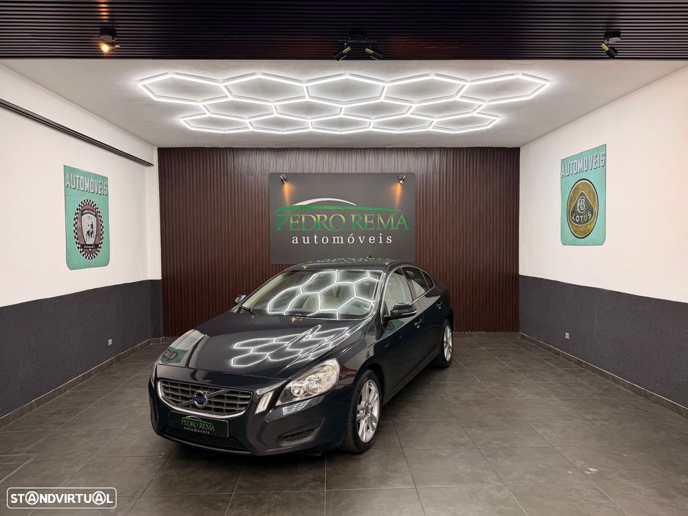 Volvo S60 2.0 D3 Summum Start/Stop - 1