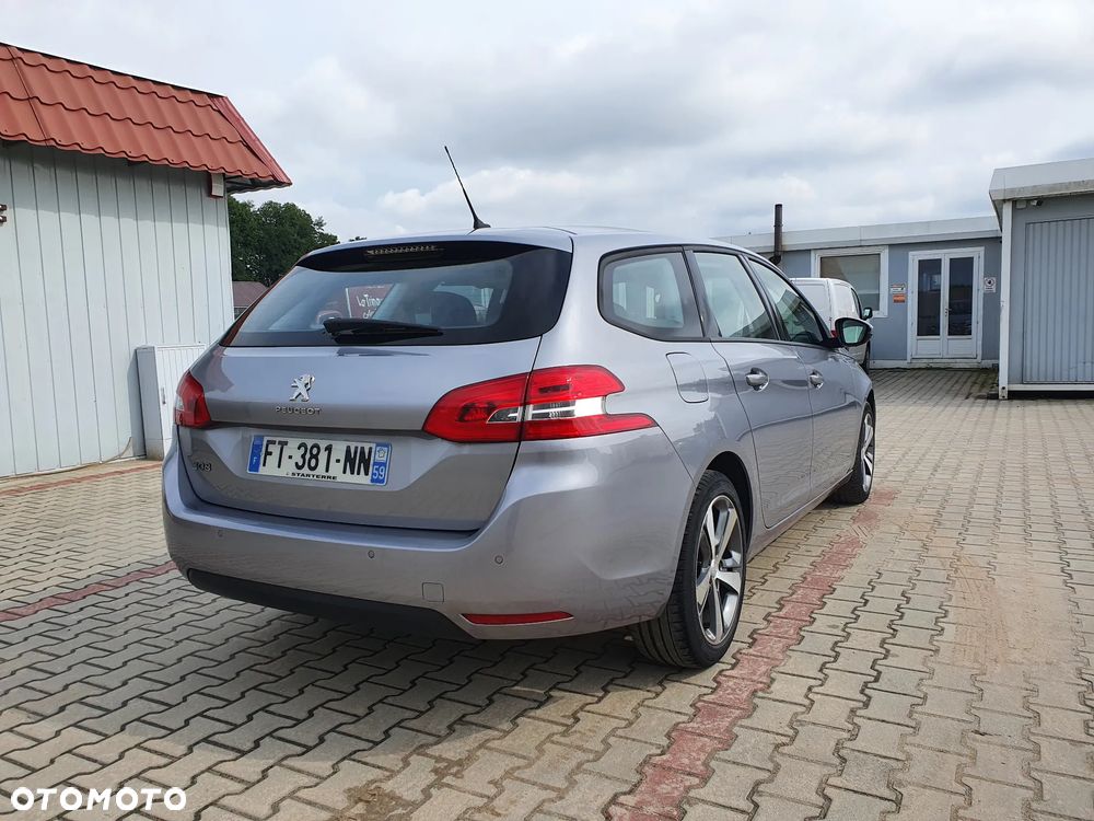 Peugeot 308 1.2 PureTech GPF Allure S&S - 7