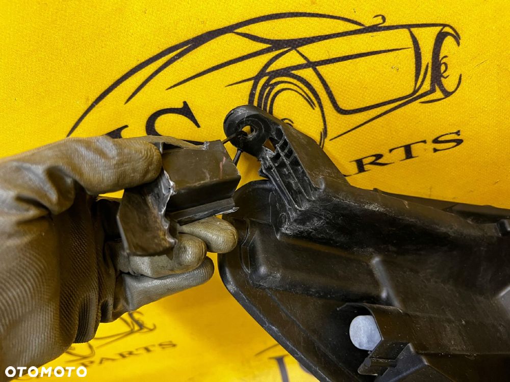 LAMPA REFLEKTOR PRZÓD PRZEDNIA LEWY LEWA TOYOTA HILUX VIII 2020 - 13