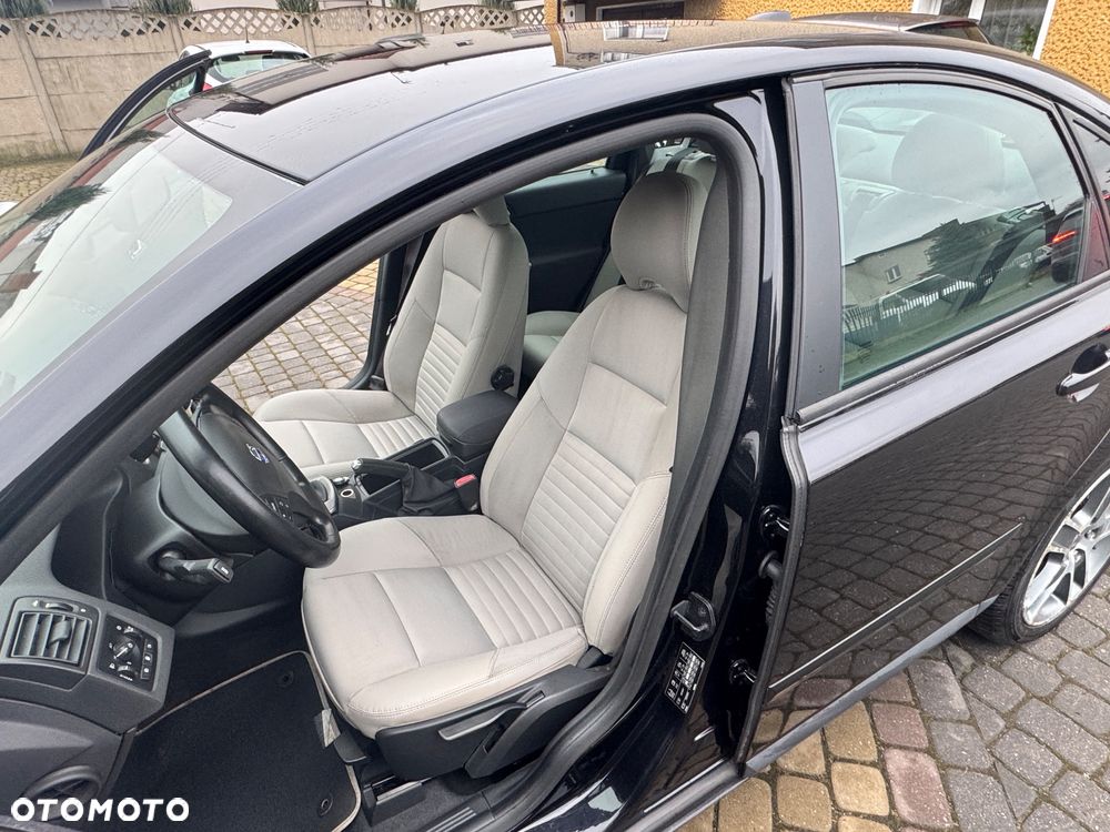 Volvo S40 2.0 RDesign - 10