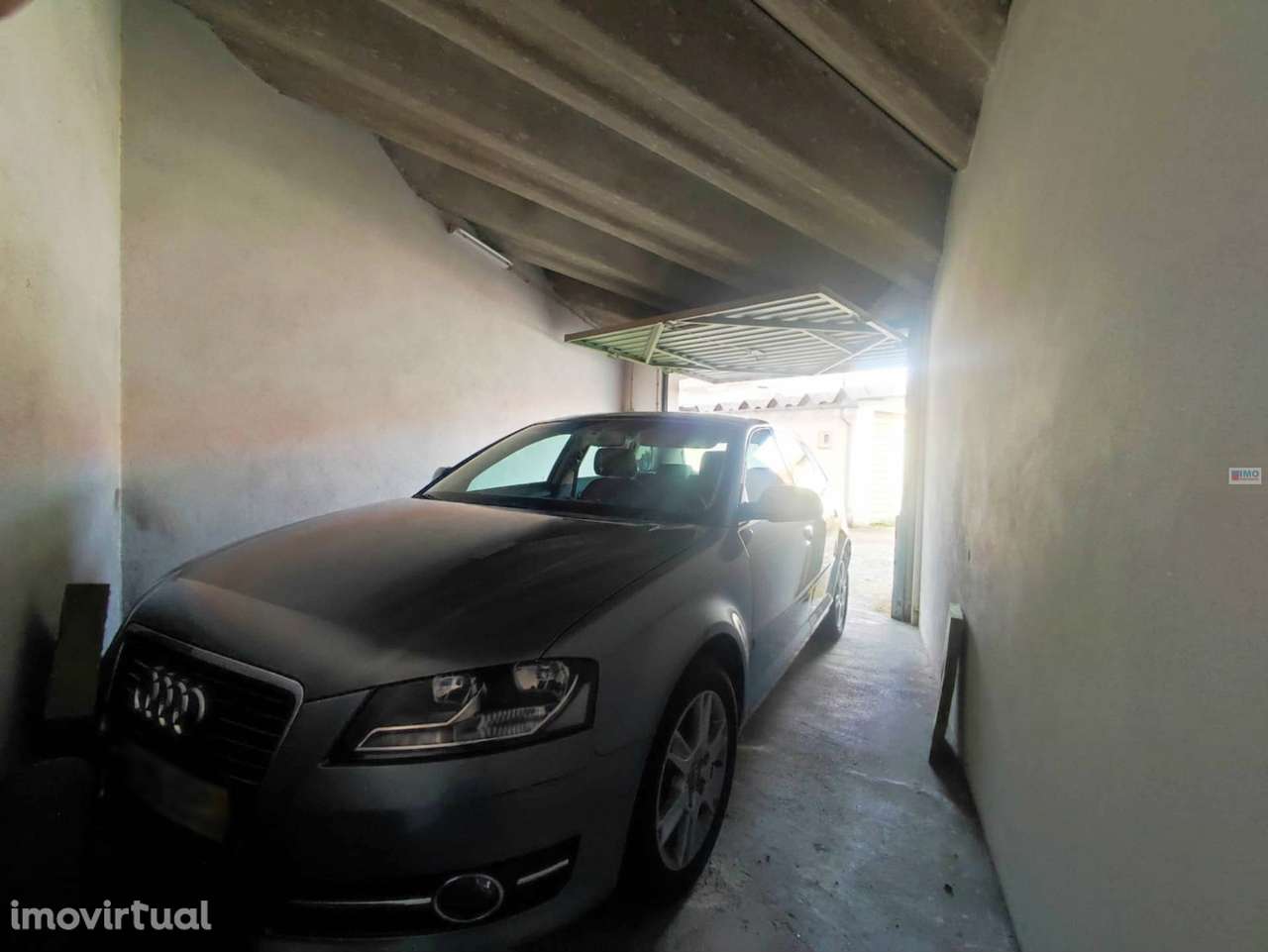 Garagem - Zona do Rodrigo - Grande imagem: 3/8