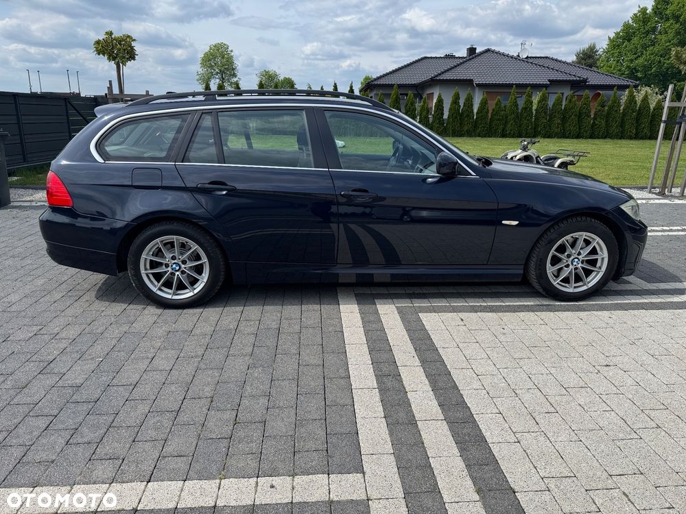 BMW Seria 3 318d DPF Edition Lifestyle - 25