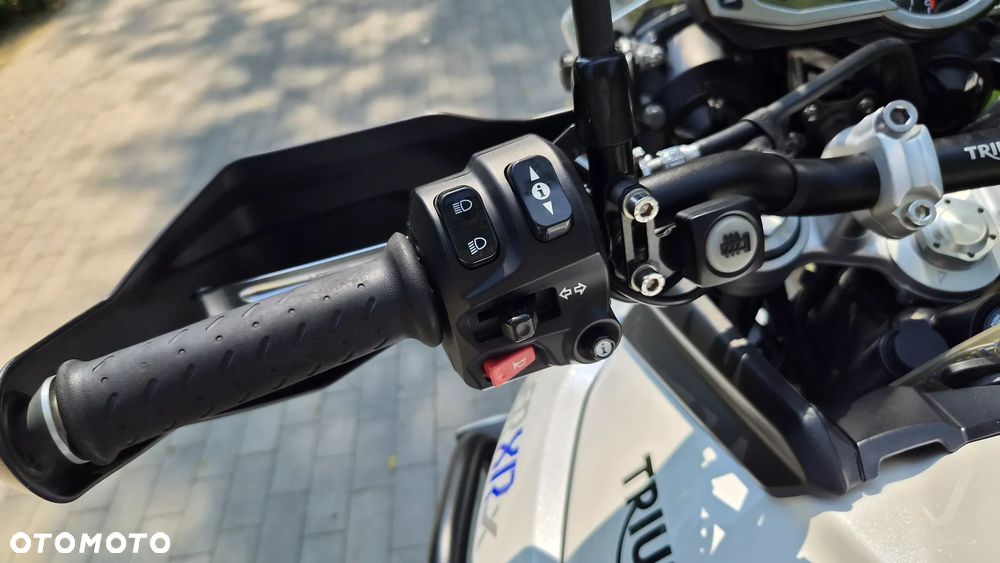 Triumph Tiger - 22