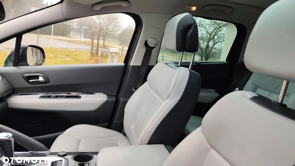 Peugeot 3008 HDi FAP 165 Automatik Allure - 6