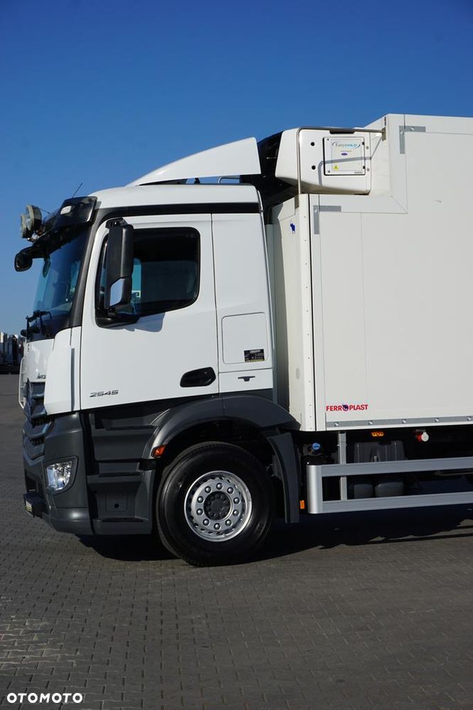 Mercedes-Benz ANTOS / 2545 / EURO 6 / CHŁODNIA + WINDA / 23 PALETY / OŚ SKRĘTNA - 30