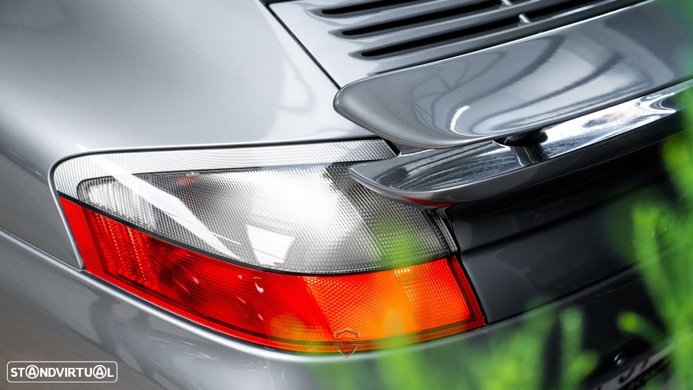 Porsche 911 (996) ver-carrera-coup--turbo - 20