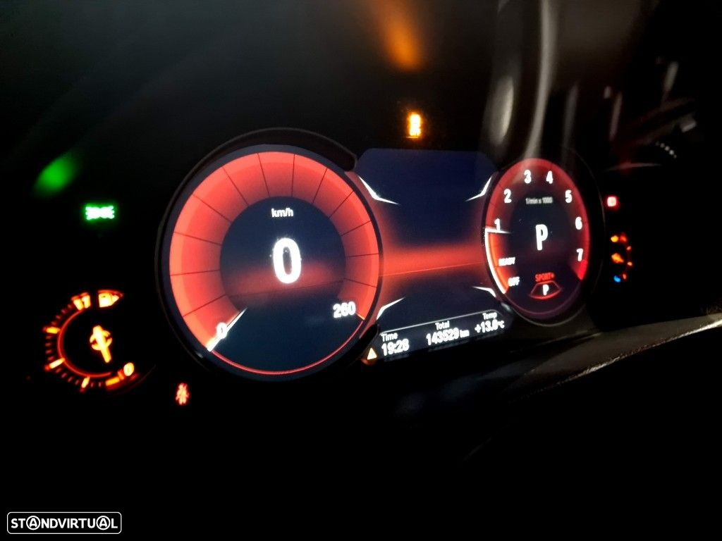 BMW 318 i Touring Pack M Auto - 39