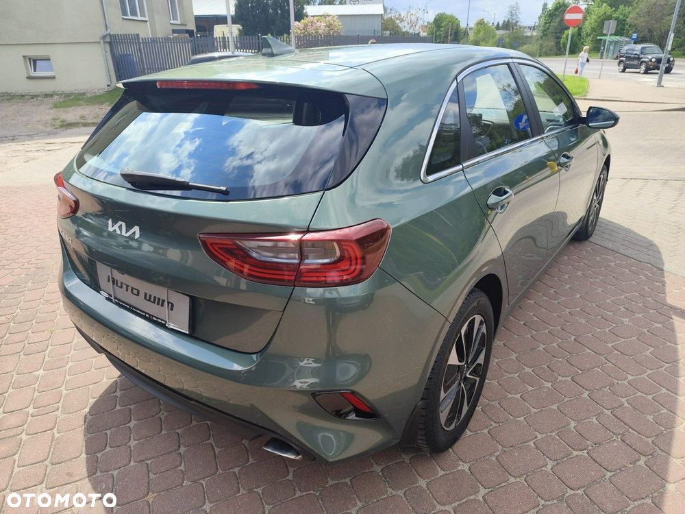 Kia Ceed - 12