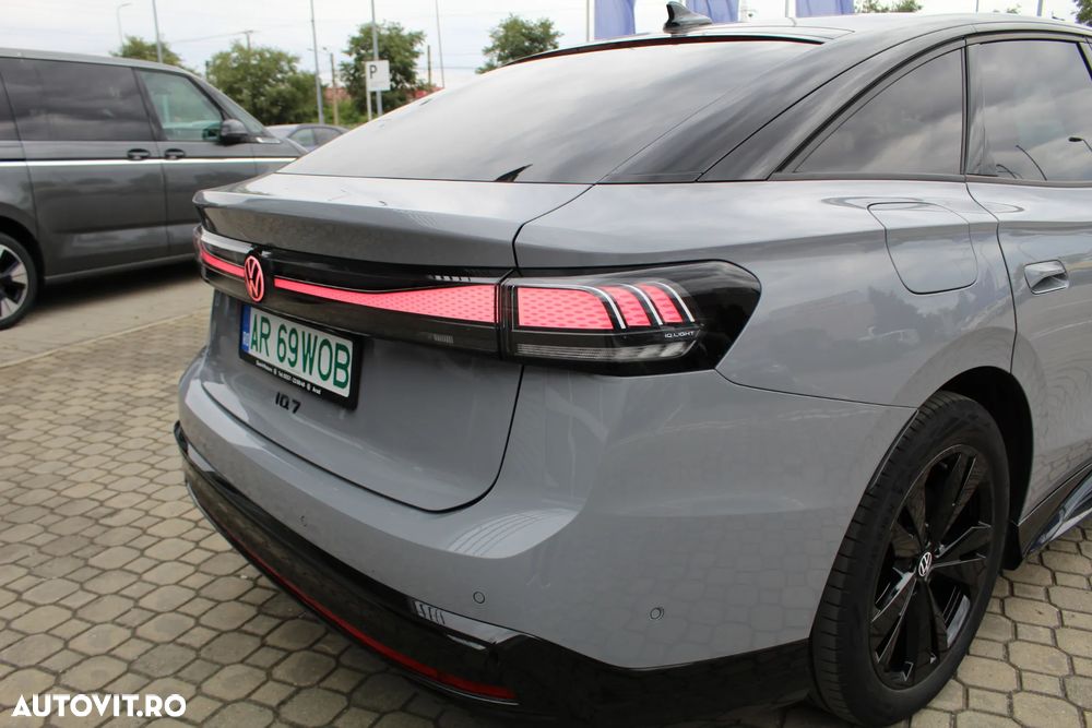 Volkswagen ID.7 86 kWh Pro S - 12
