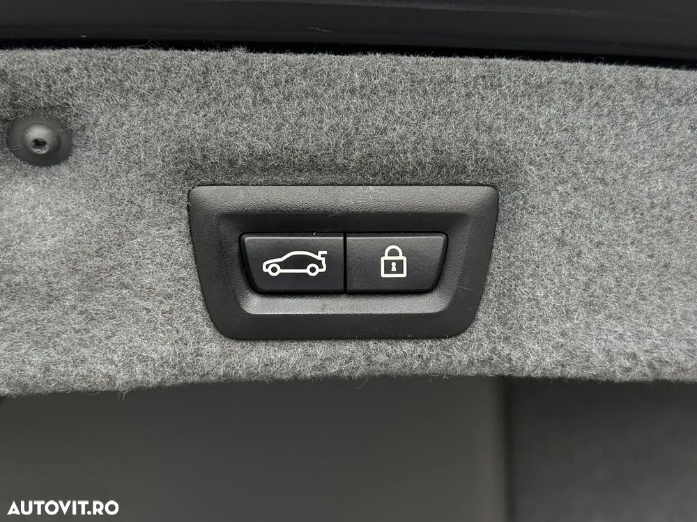 BMW Seria 7 730d Edition Exclusive - 37