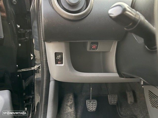 Peugeot 107 1.0 Active - 15