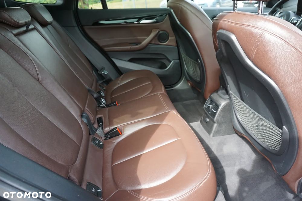 BMW X1 xDrive20d xLine sport - 17