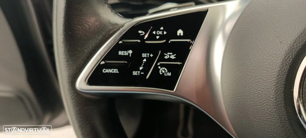 Mercedes-Benz A 200 Standard - 22