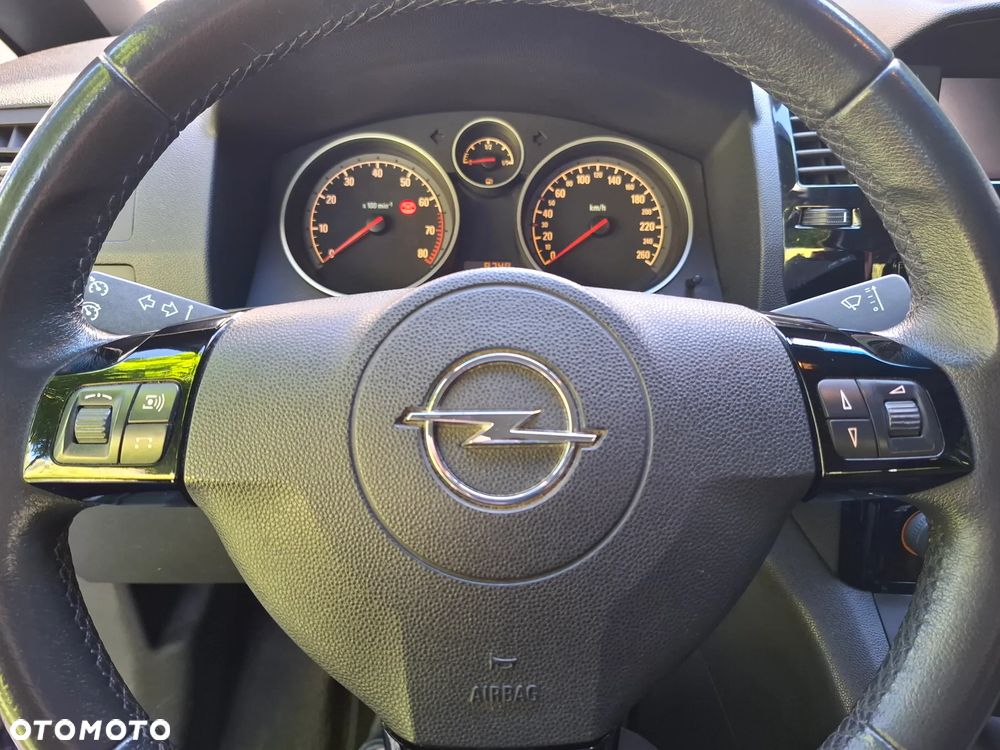 Opel Zafira 1.8 - 10