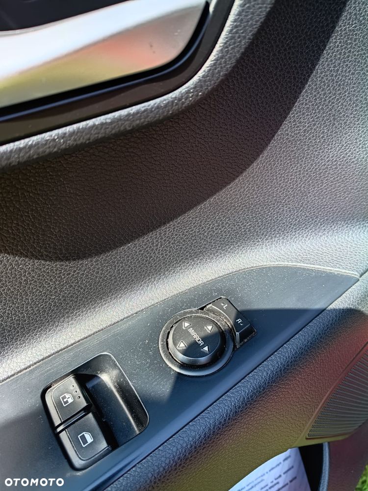 Kia Stonic 1.4 L - 24
