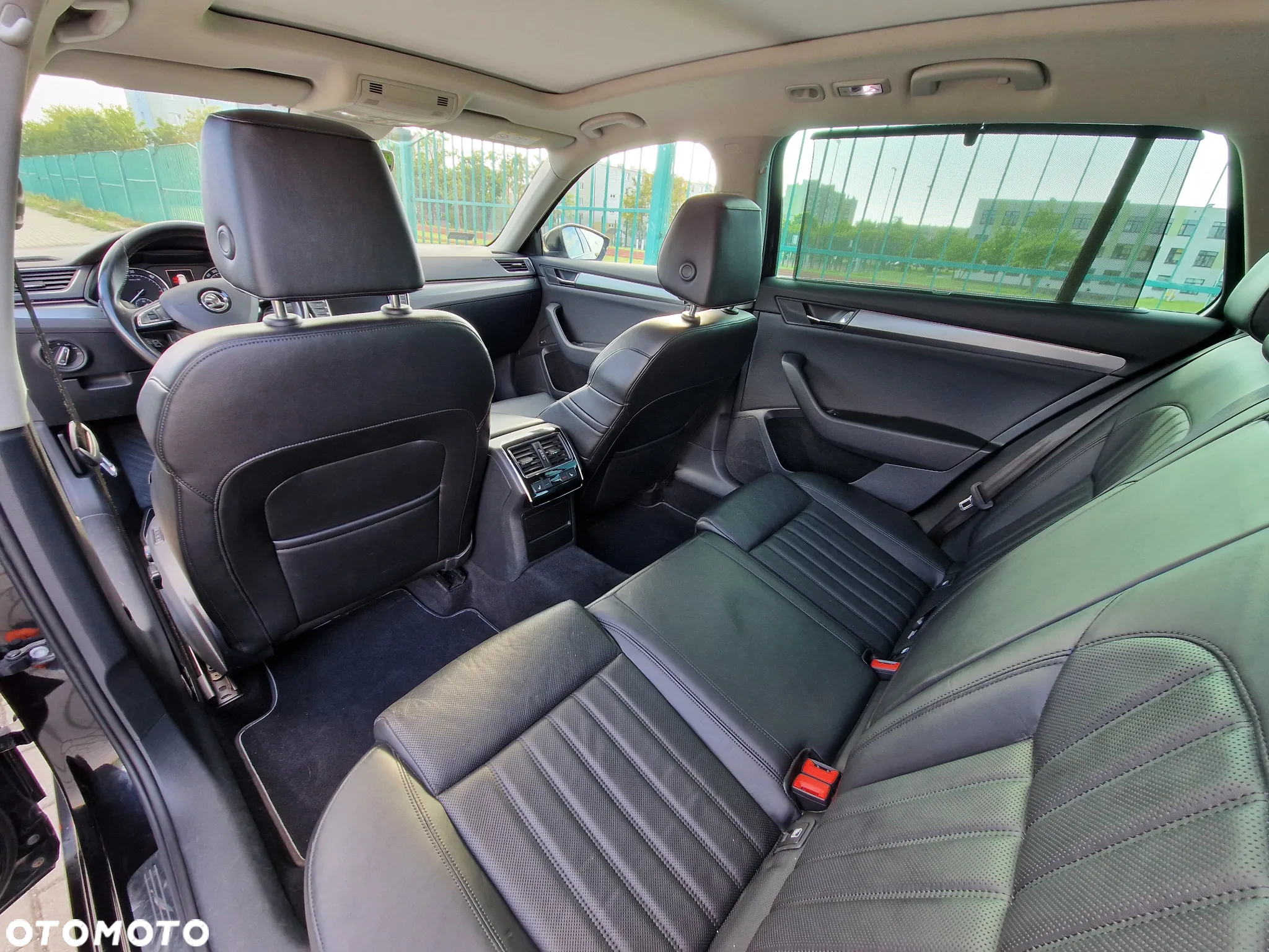 Skoda Superb 2.0 TDI 4x4 Style DSG - 21