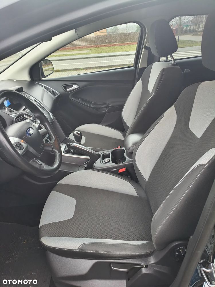 Ford Focus 1.6 Trend - 15