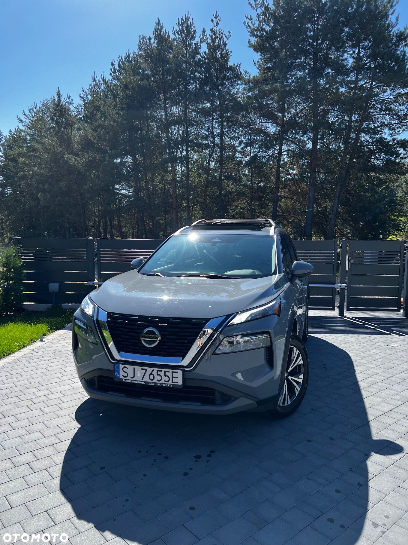 Nissan Rogue - 1