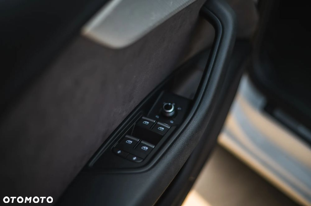 Audi A4 2.0 TDI clean diesel Multitronic - 29