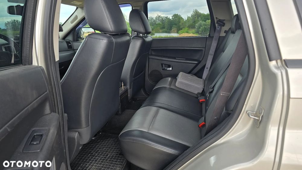 Jeep Grand Cherokee 3.7 4x4 Laredo - 10