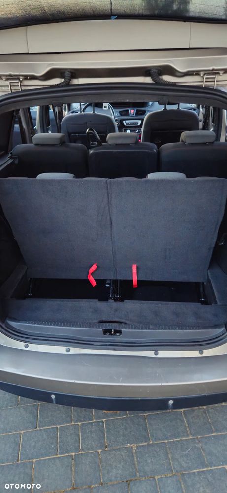 Renault Scenic 1.6dCi Energy TomTom Edition - 11