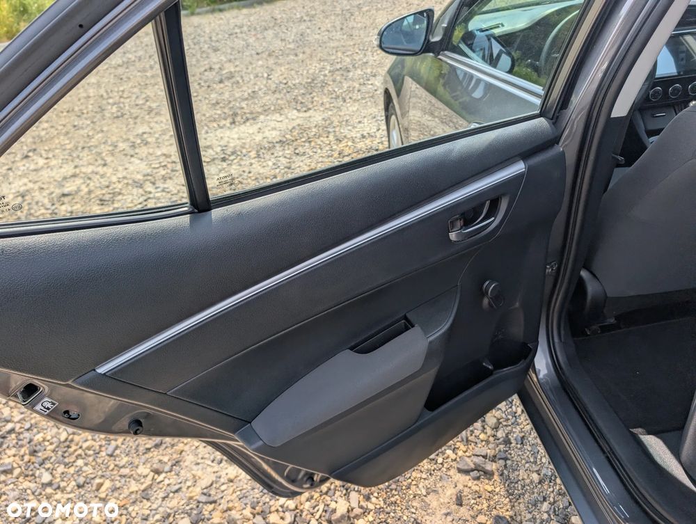 Toyota Corolla 1.6 Premium - 17
