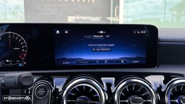 Mercedes-Benz A 250 e AMG Line - 18