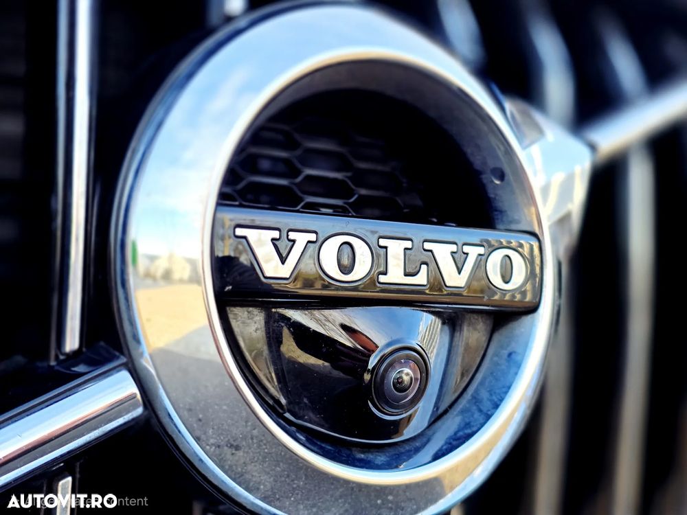 Volvo XC 60 T6 AWD Recharge Geartronic Inscription - 18