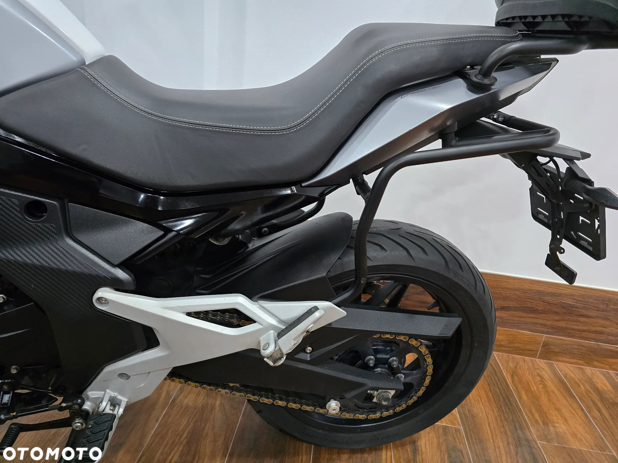 CFMoto MT - 32