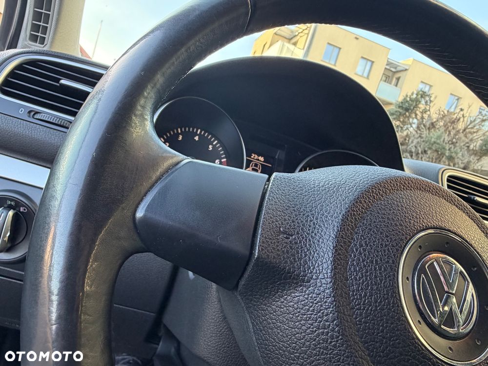 Volkswagen Golf - 26