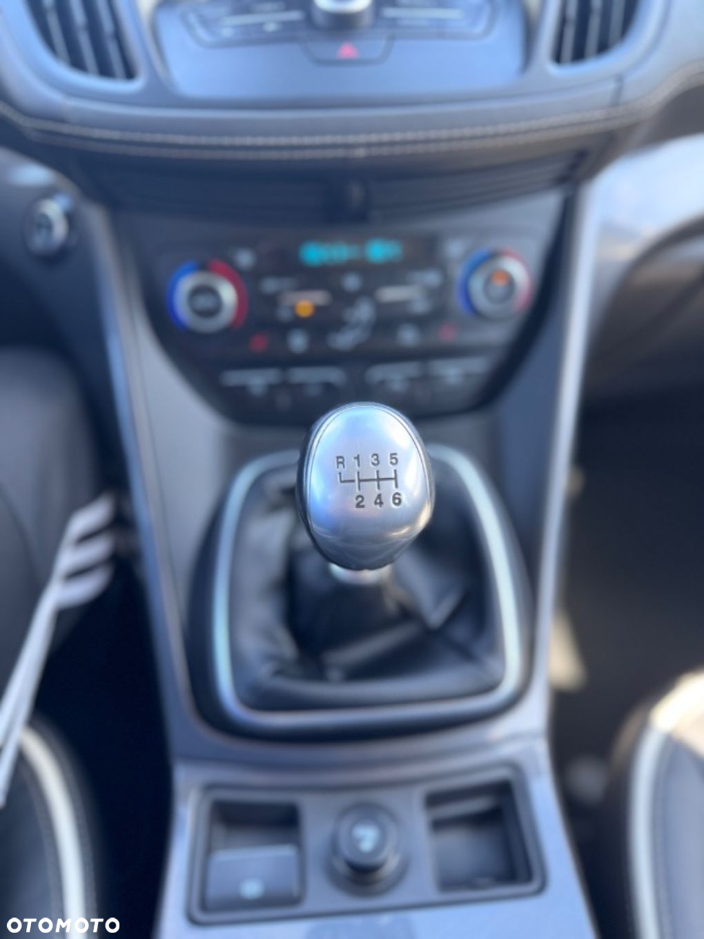 Ford Kuga - 21