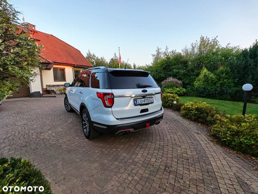 Ford Explorer - 13