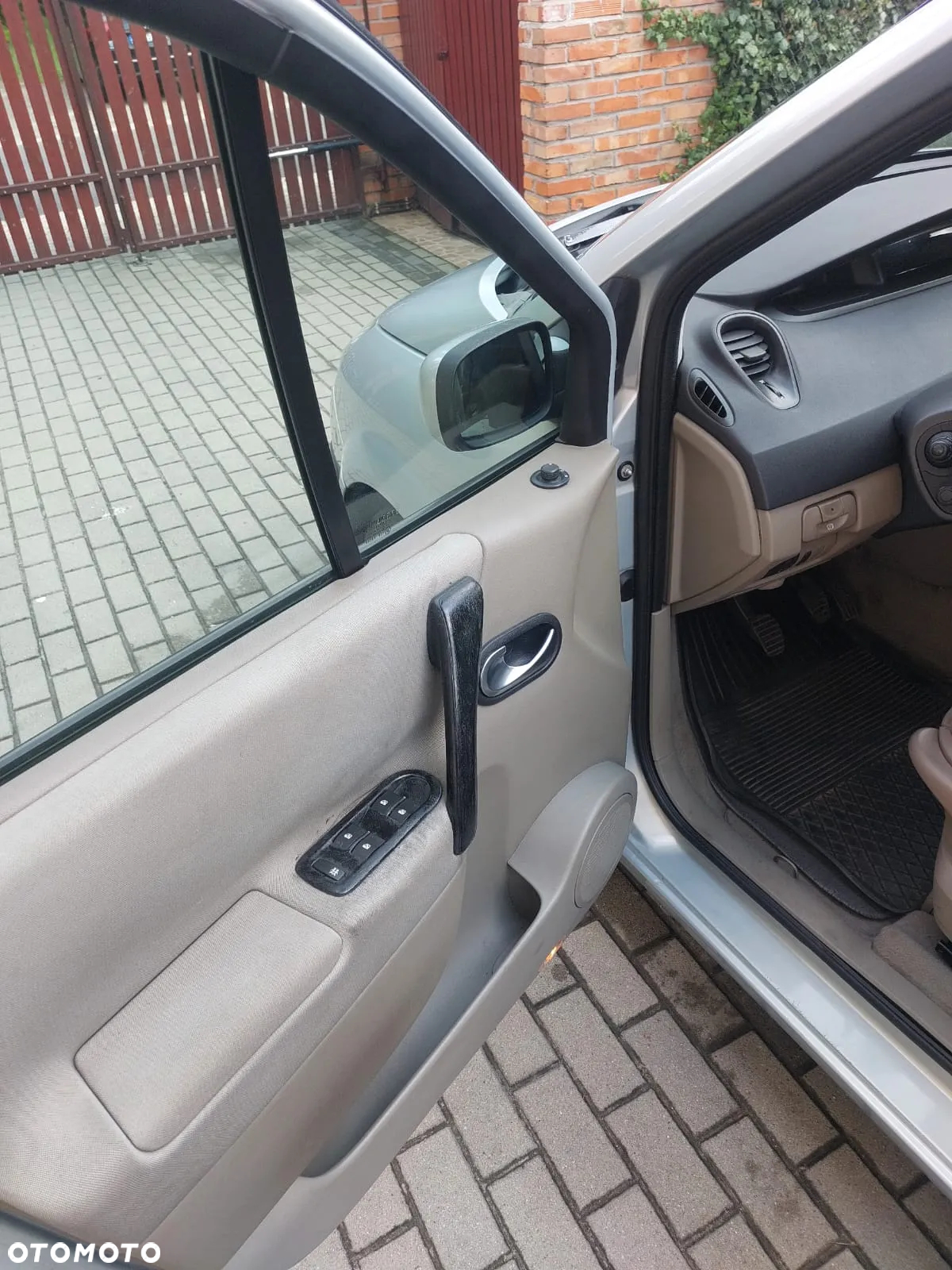 Renault Scenic - 13