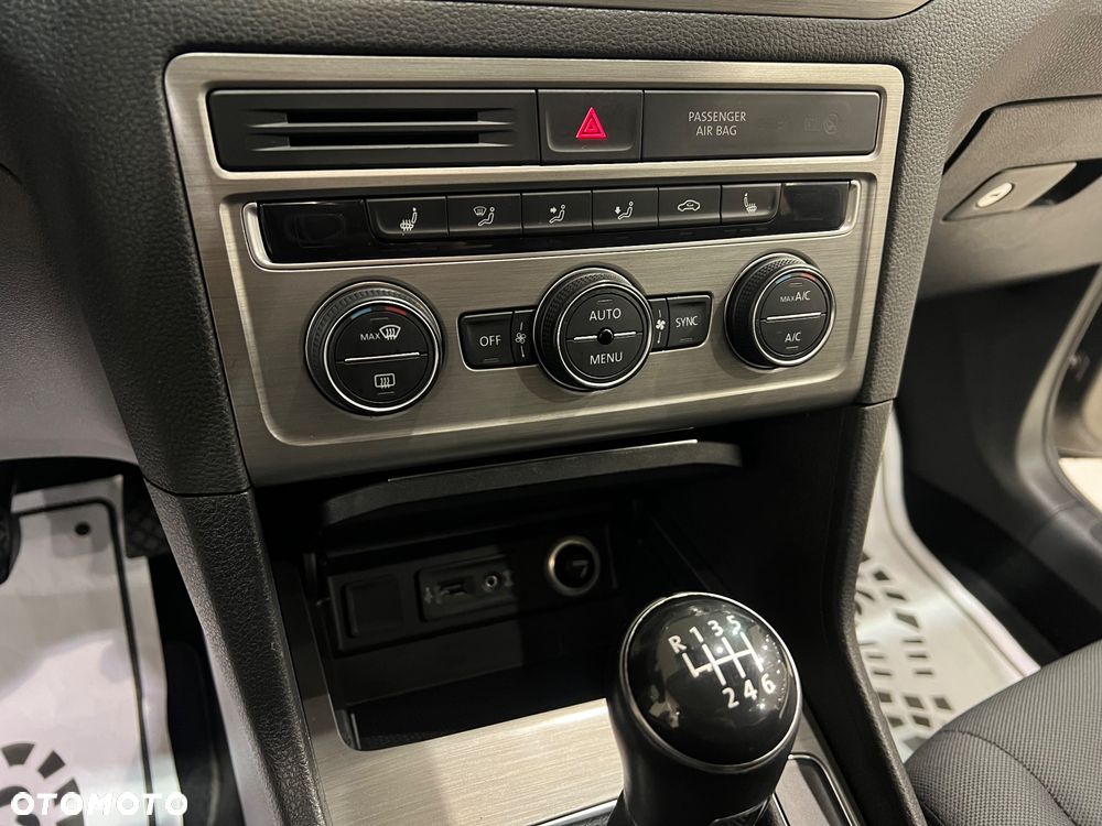 Volkswagen Golf Sportsvan 2.0 TDI (BlueMotion Technology) Comfortline - 29
