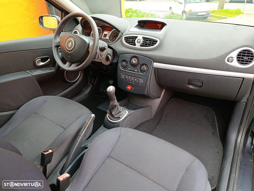 Renault Clio 1.5 DCI Dinamique - 5