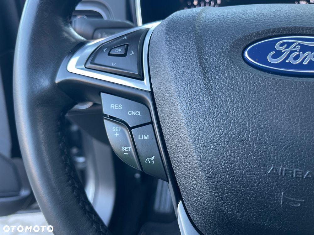 Ford Mondeo - 34